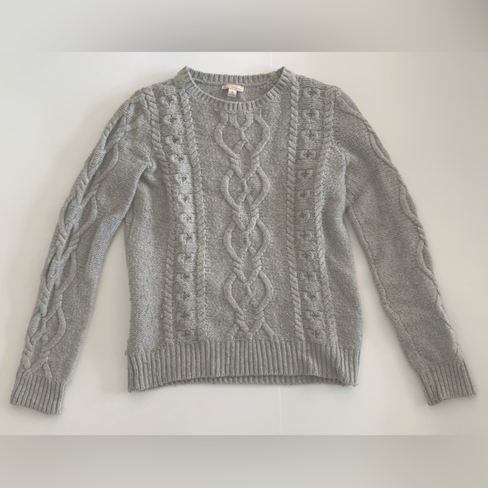 GAP Cable knit sweater